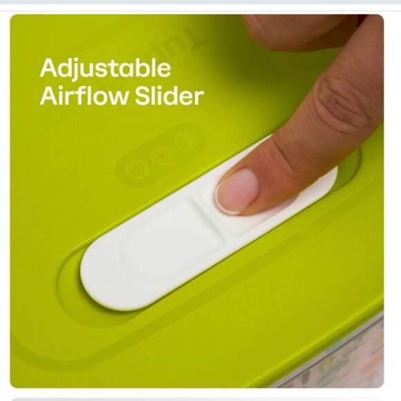 TupperWare FridgeSmart Small - Set of 2 bowls with Lids, Veggie Keepers - Picture 14 of 16